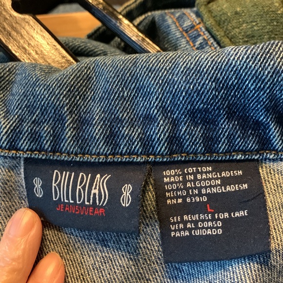 Bill Blass Jeans Jacket adorned with red Celtic cross. - Picture 3 of 5